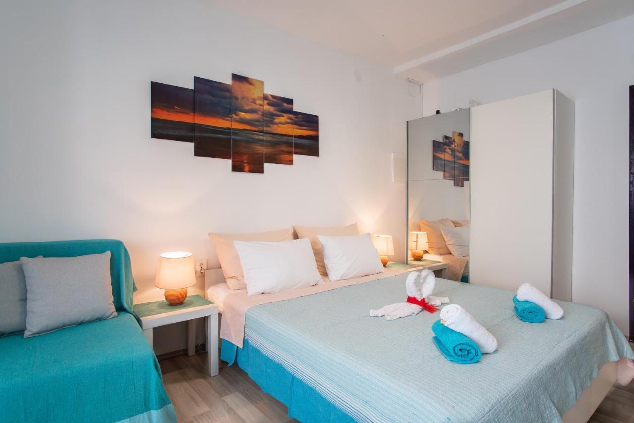 Private Holliday Apartment Паг Екстер'єр фото